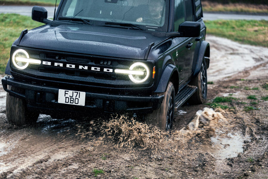 福特 Bronco vs 路虎 Defender，美国和英国四驱越野车对决