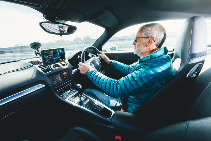 赛道上的导航助手，Garmin Catalyst Review