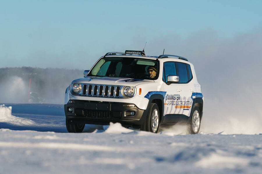 Primer manejo del prototipo GKN Jeep Renegade eAWD BEV renegade prototype Primer manejo del prototipo GKN Jeep Renegade eAWD BEV