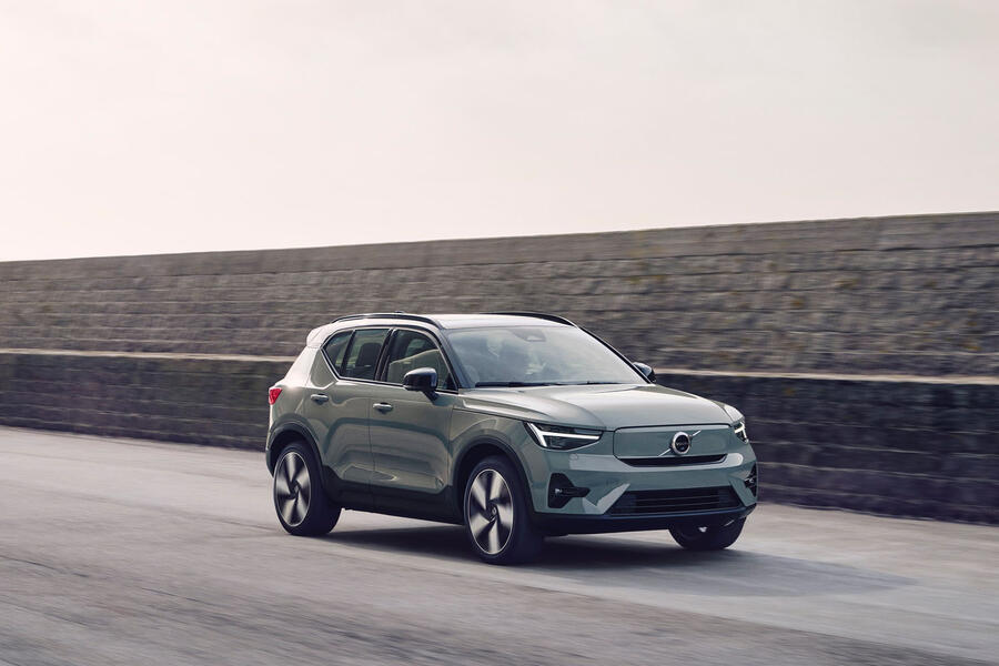 97 Xc40 recharge twin sage green