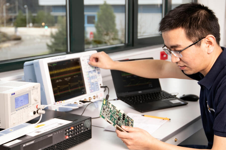 98 Car industry recruitment business feature work