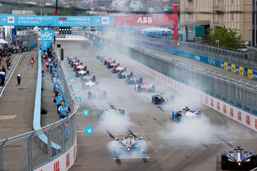 98 Formula e new york eprix 2021 results start line