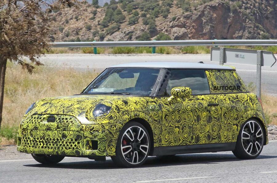 Next-gen Mini convertible spotted with internal combustion engine