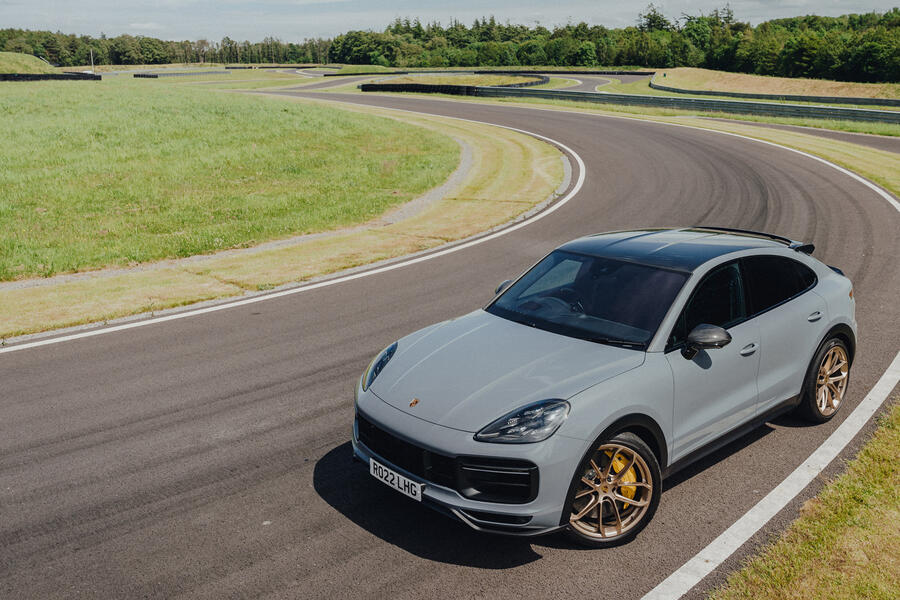 98 Porsche cayenne turbo gt dovenby hall circuit m sport static