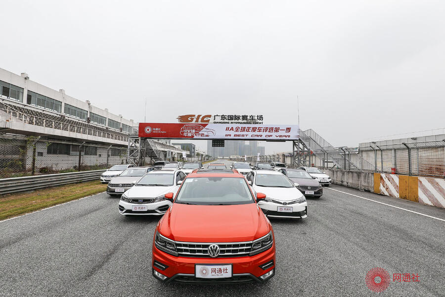 99aae66182edb9265069d00b8ab1b52f