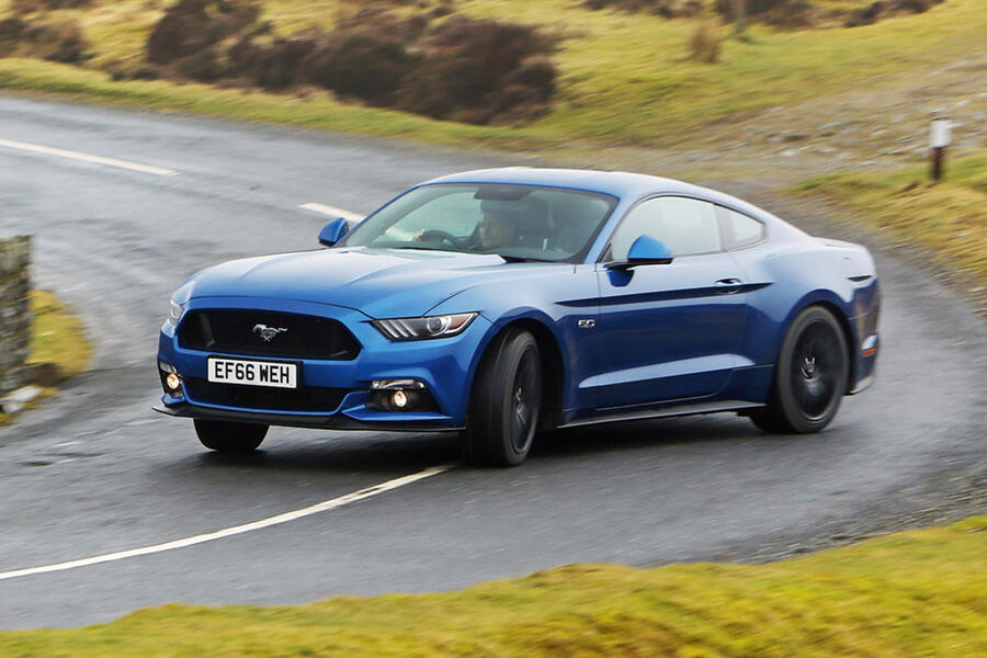 9 Ford mustang tracking side