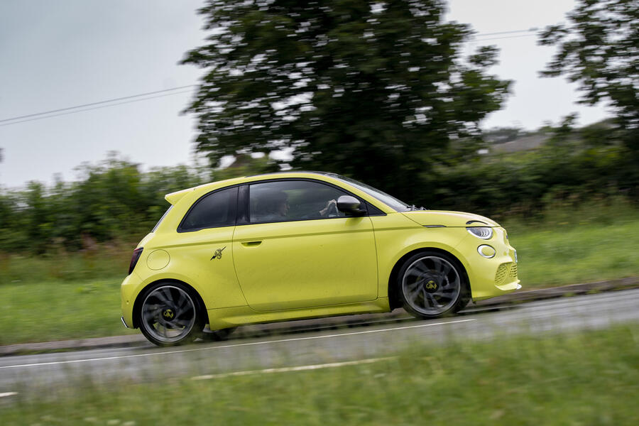 Abarth 500e side cornering