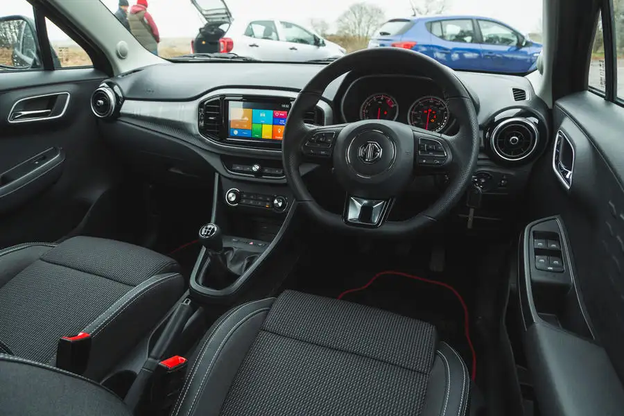 MG 3 interior
