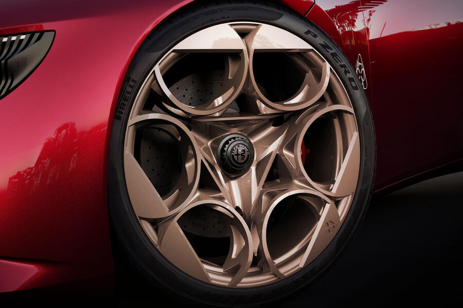 Alfa Romeo Cuorerosso wheel