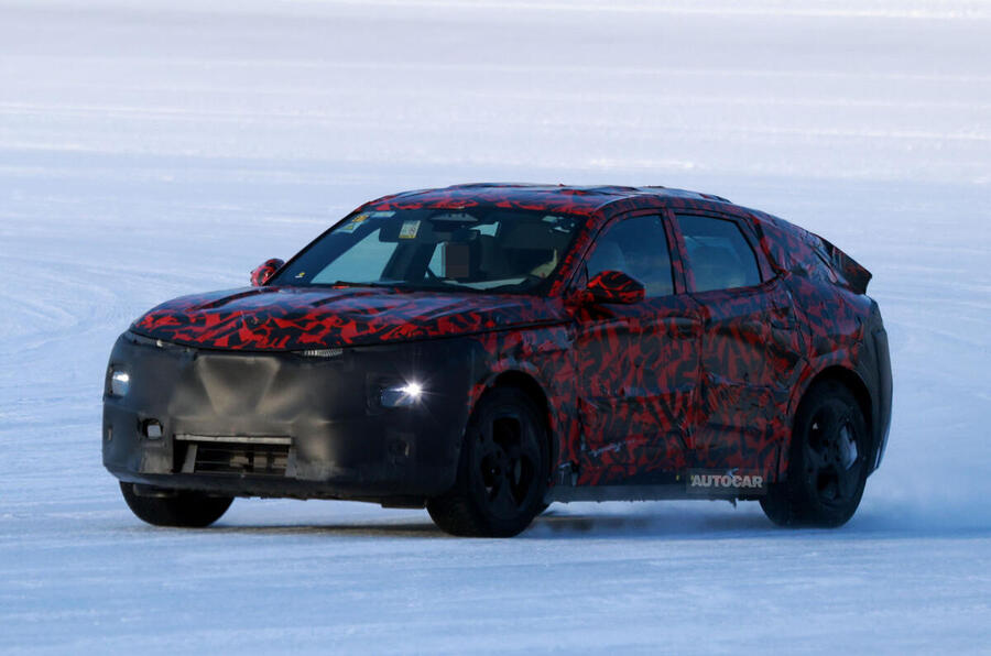 Alfa Romeo Stelvio in camo