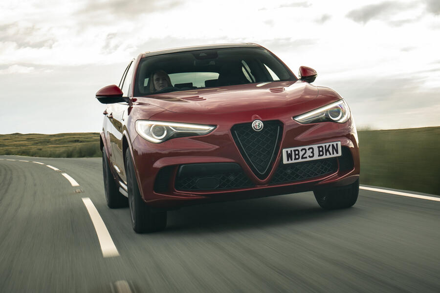 Alfa romeo stelvio qv top 10