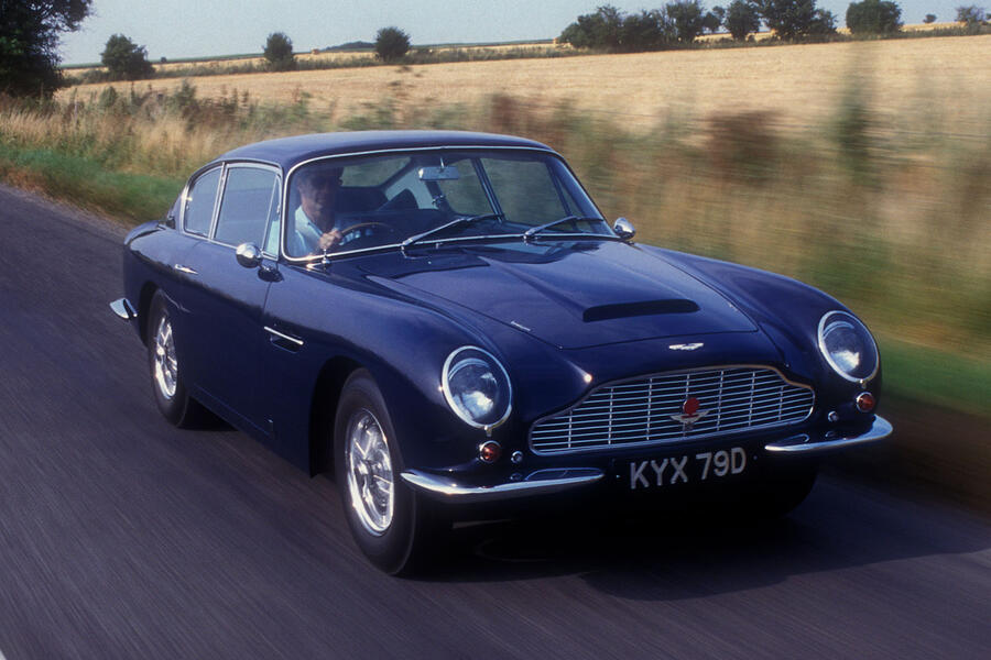 Aston martin db6 front three quarter