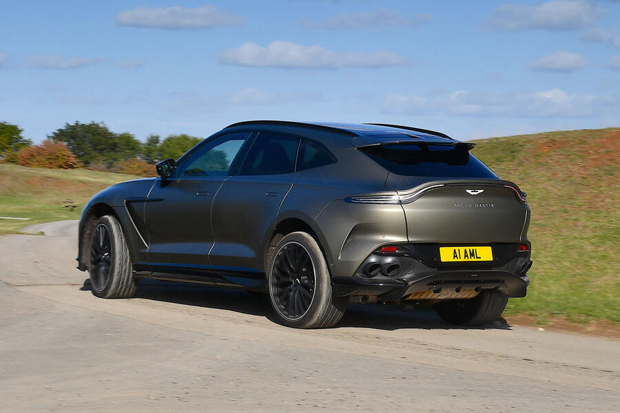 Aston martin dbx707 rear quarter tracking