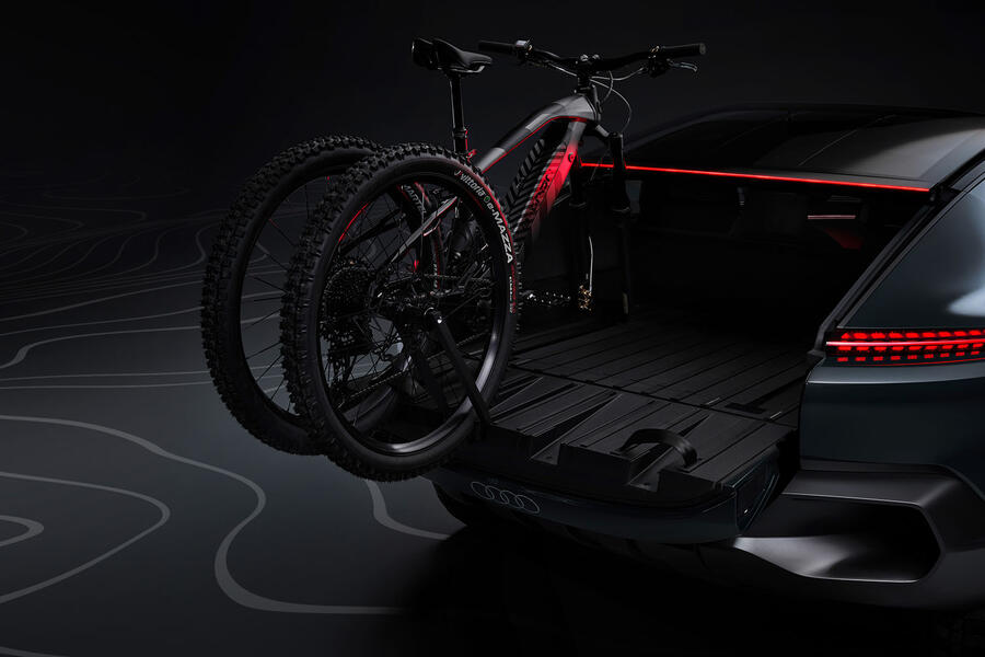 Audi activesphere concept boot