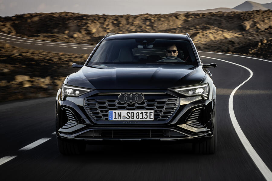 Audi q8 e tron 04 front tracking