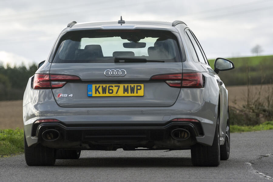 Audi RS4 Avant 2018 UK review | Autocar