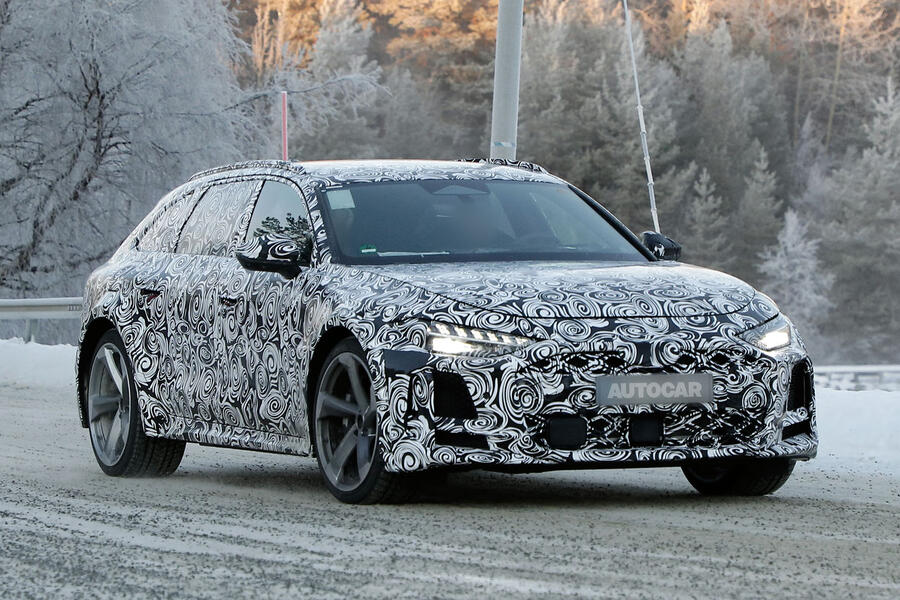 Audi RS6 PHEV – front quarter, camo
