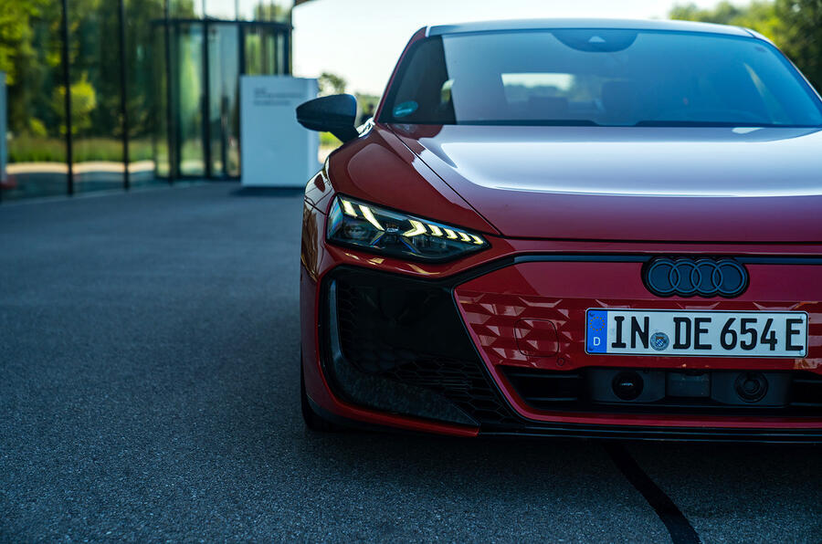 Audi e-tron GT front view