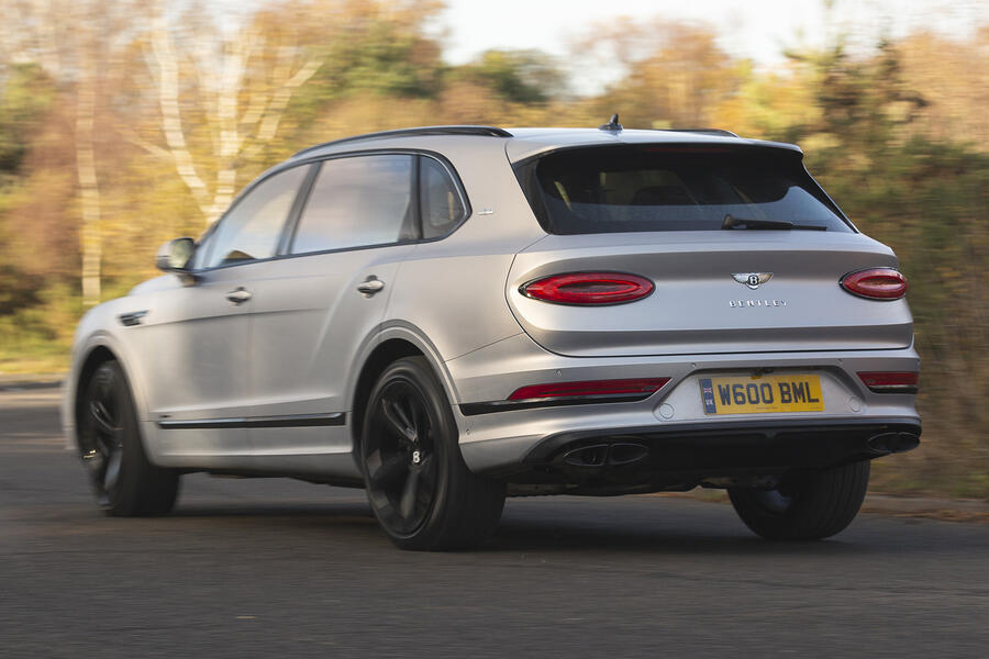 Bentley bentayga ewb 03 back tracking