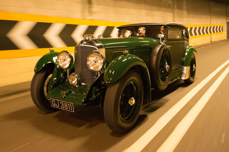 Bentley Blue Train Special driving through tunnel