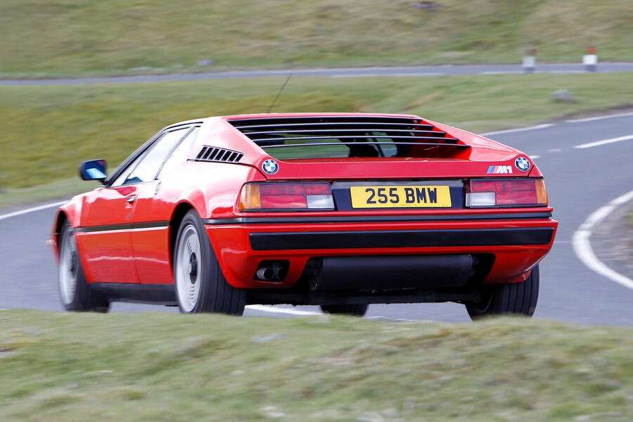 Bmw m1 rear three quarter tracking