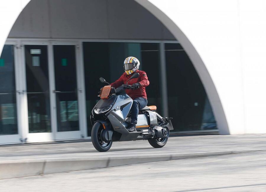 Bmw ce 04 child mj 36 1