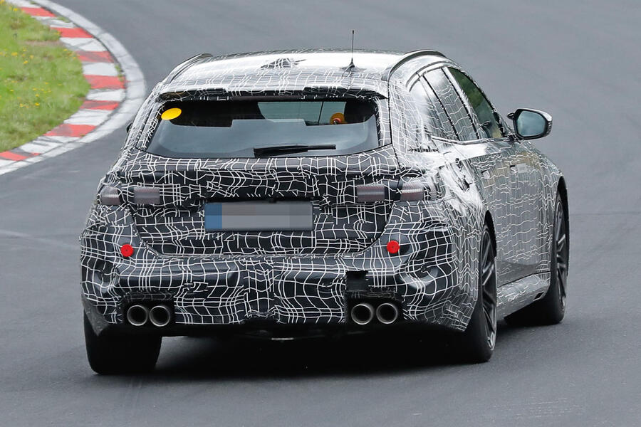 bmw m5 touring rear