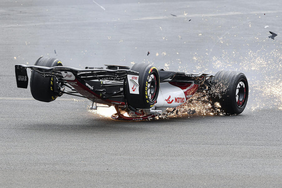 British grand prix formula 1 crash 1