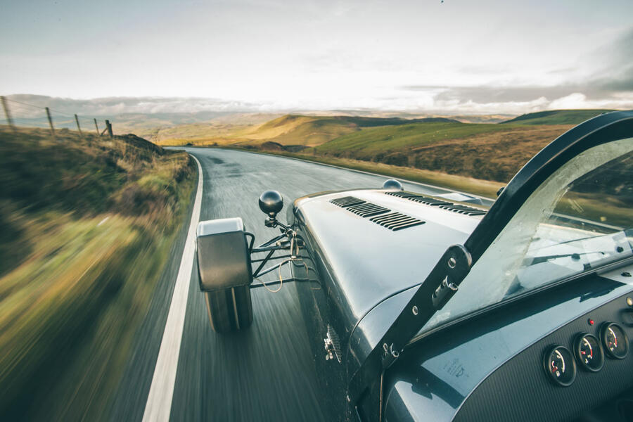 Caterham CSR driving