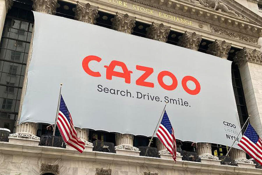 Cazoo nyse facade banner