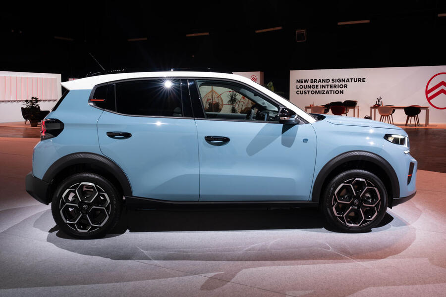 Citroen targets low-cost Chinese EVs with electric C3 for 23,300 euros