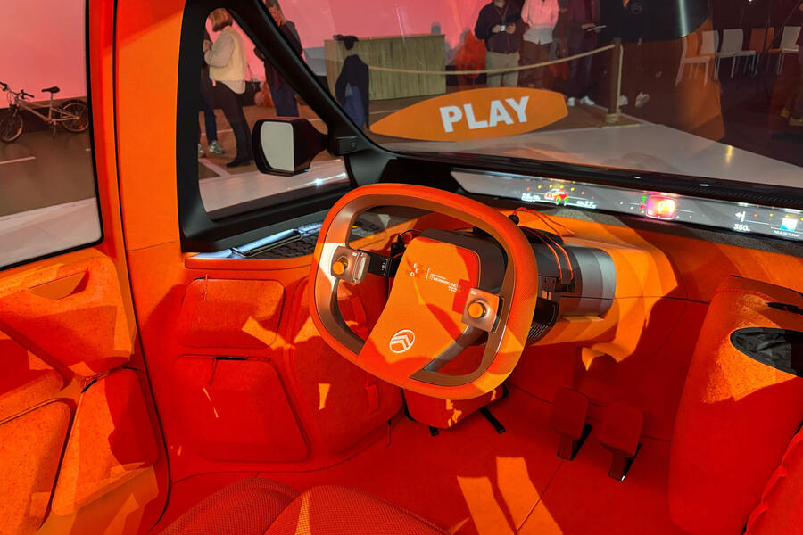 Citroen ELO driving position