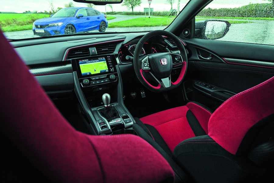 Civic type r interior
