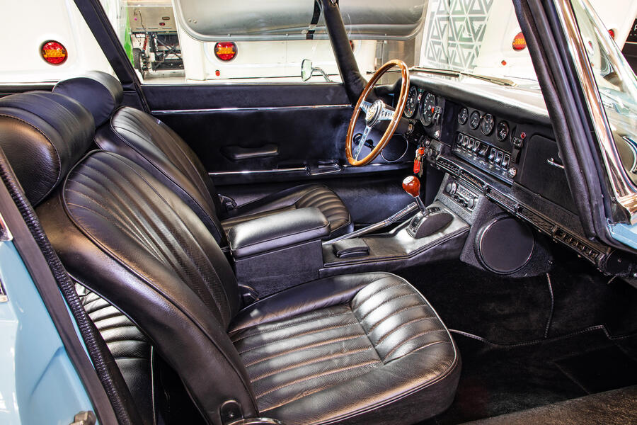 Cropped classic cars 3