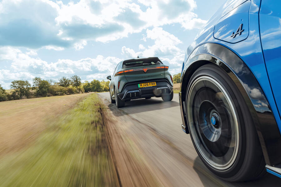 Alpine A290 following Cupra Raval