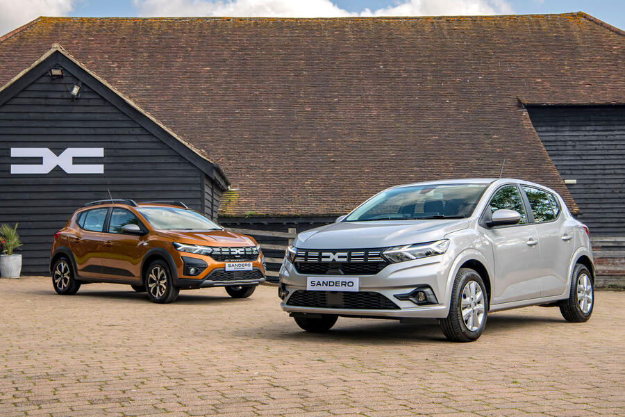 2023 Dacia Sandero Stepway (left) and Dacia Sandero â€“ front parked