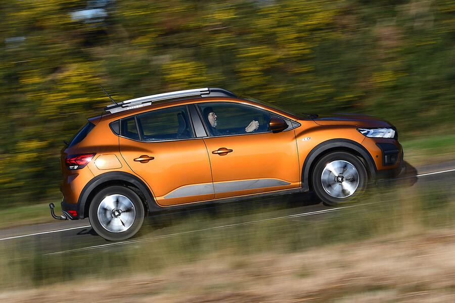 Dacia sandero stepway side