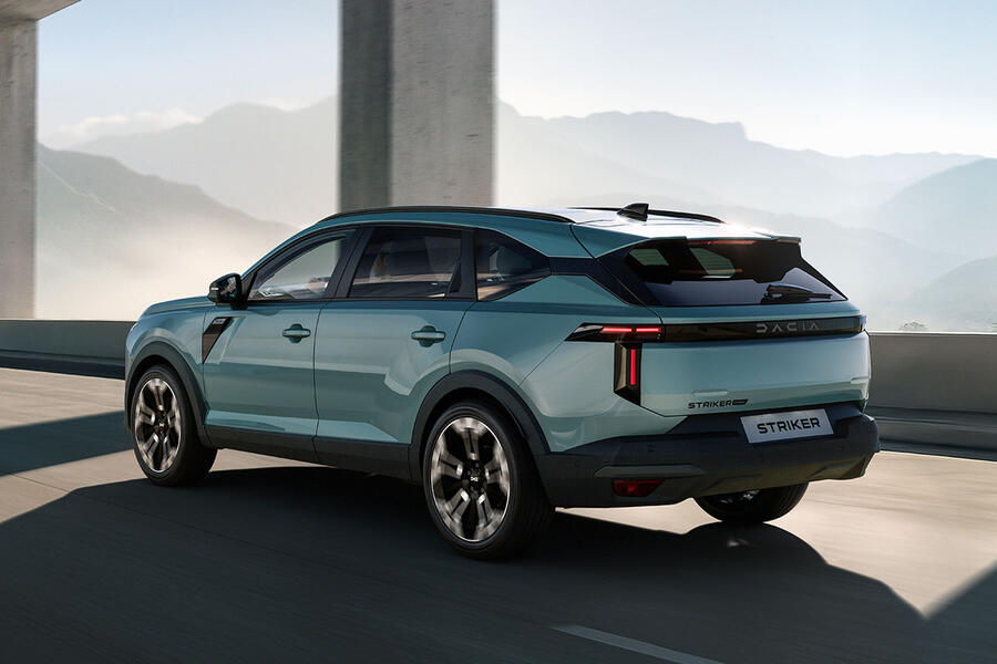 Dacia Striker rear quarter tracking