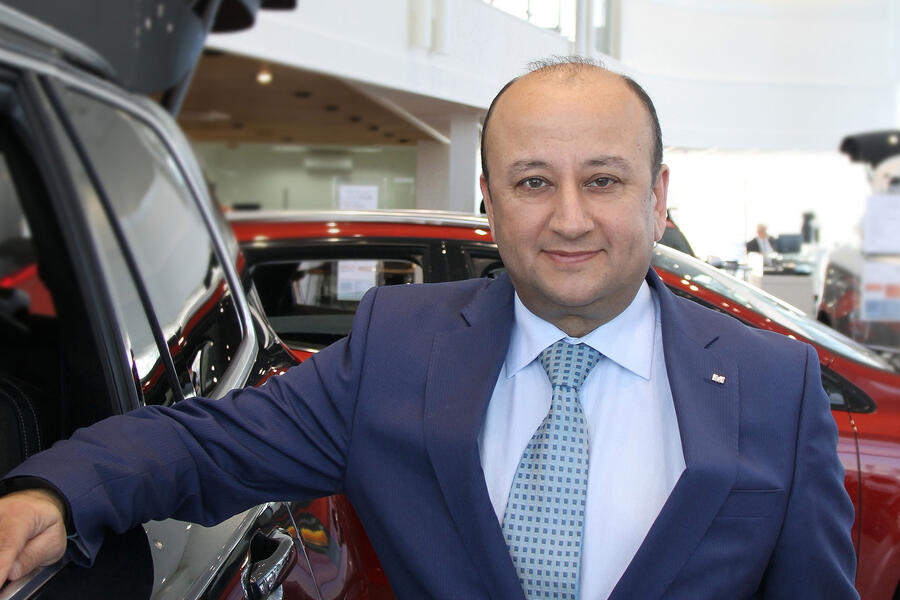 Daksh gupta group chief executive of marshall motor holdings