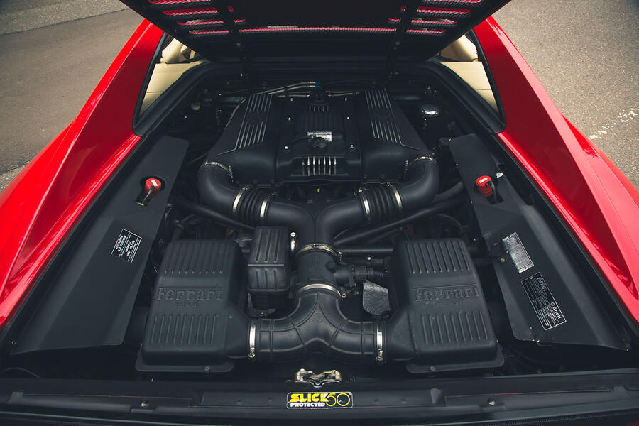 Ferrari f355 engine bay