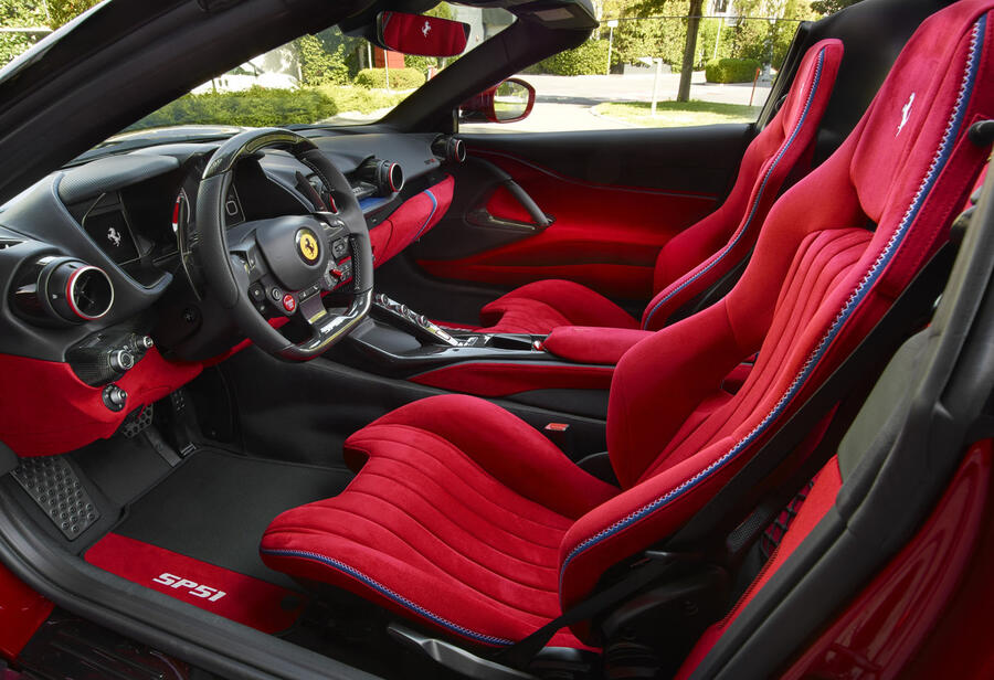 ハペペ Ferrari SP51 is 789bhp 812 GTS-based one-off | Autocar