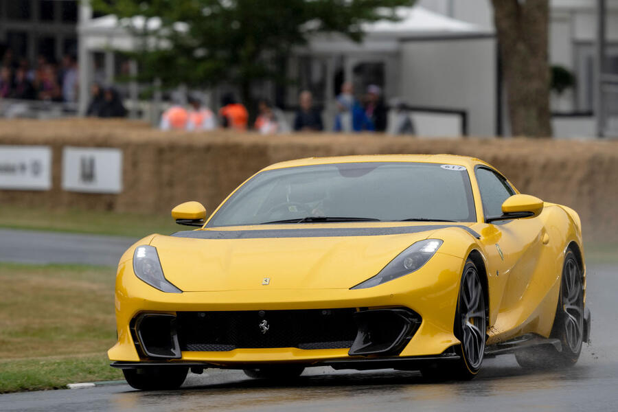 Ferrari812