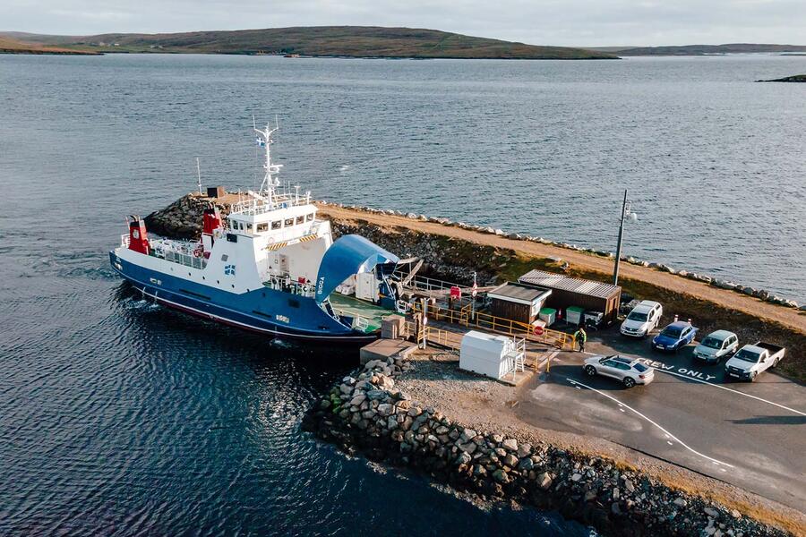 Ferry crossing yell sound