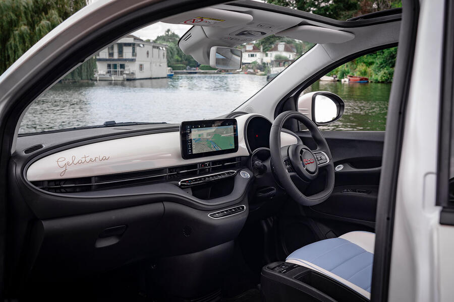 Fiat 500e gelateria edition interior dashboard