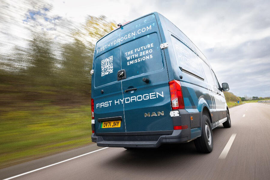 First hydrogen van rear quarter tracking