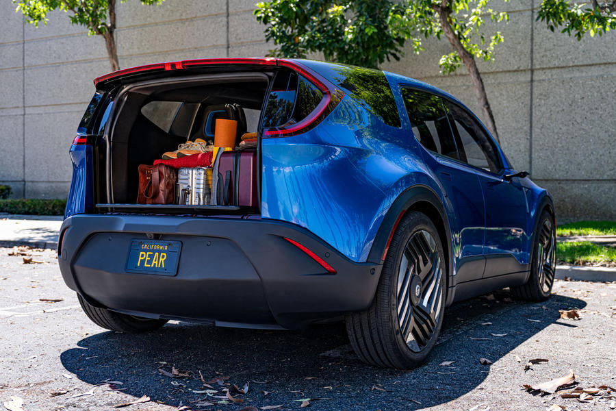 Blue Fisker Pear rear quarter with 'Houdini' boot open