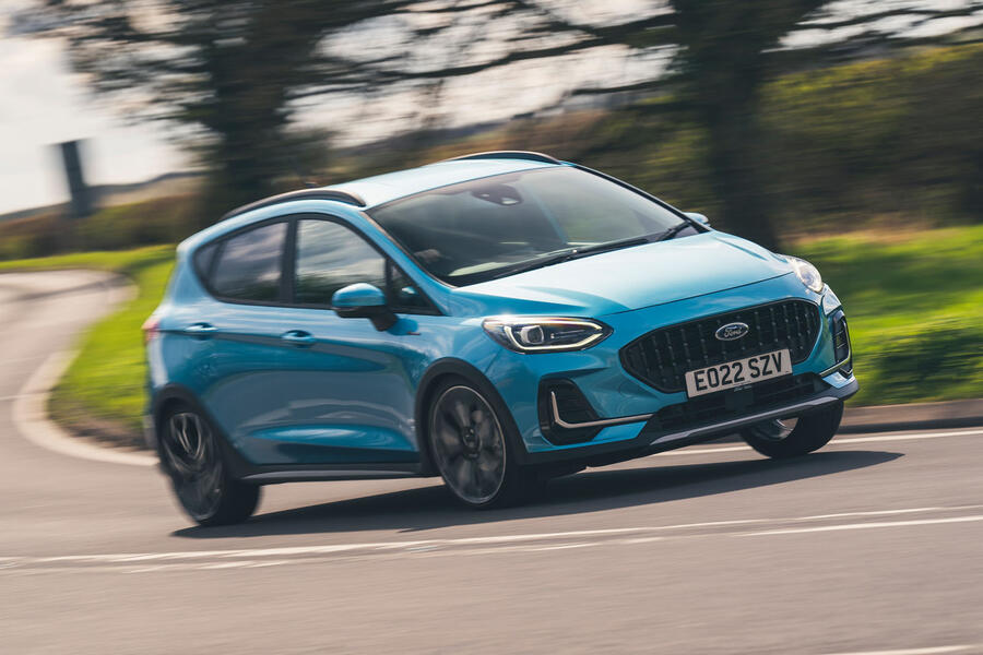 Ford fiesta active 2022 front quarter tracking 1