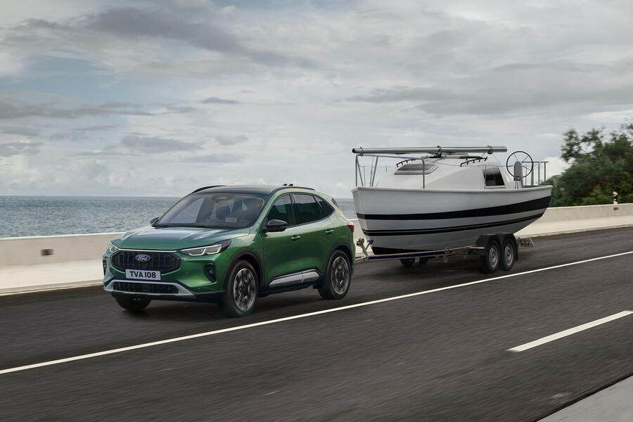 Ford Kuga Active towing