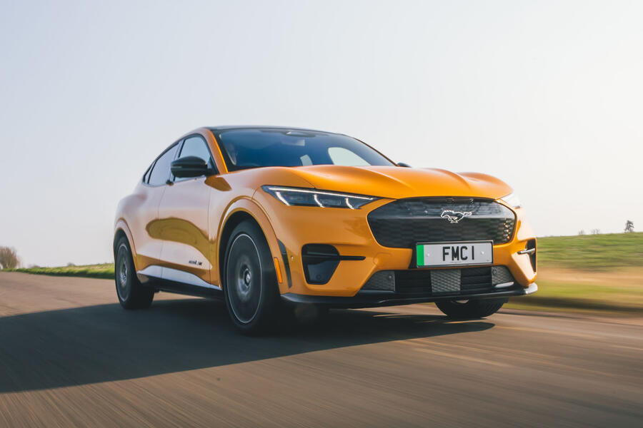 Ford mustang mach e gt 2022 front quarter tracking