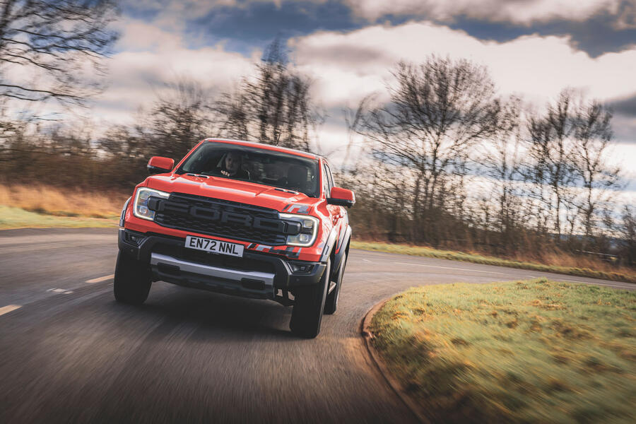 Ford ranger raptor 2023 08 tracking front 0